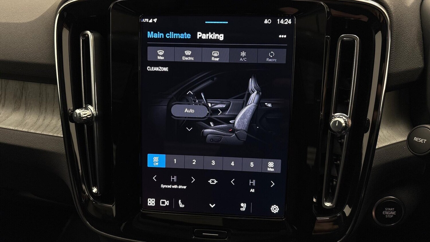 Used Volvo XC40 2024 for sale - 76220405: Photo 36