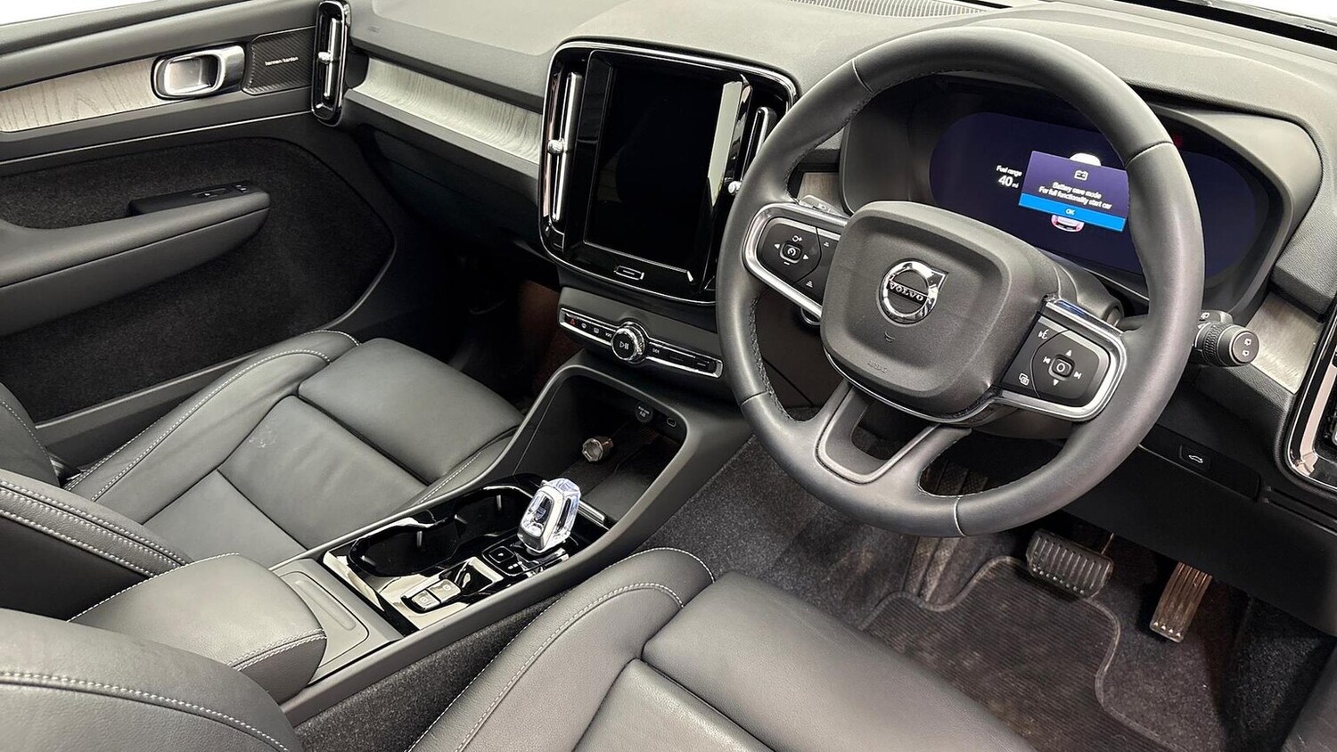 Used Volvo XC40 2024 for sale - 76220405: Photo 9