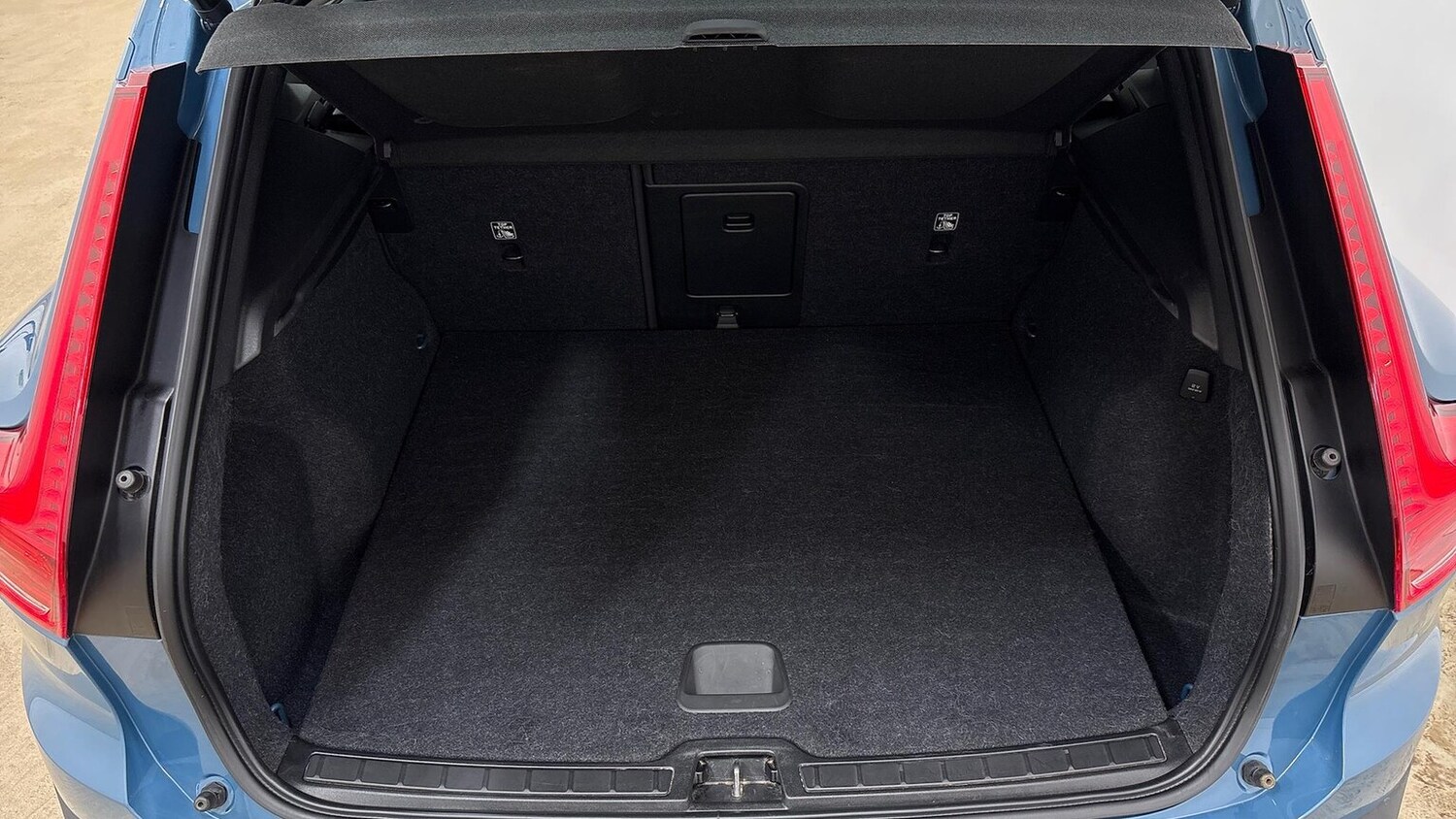 Used Volvo XC40 2022 for sale - 76220408: Photo 13