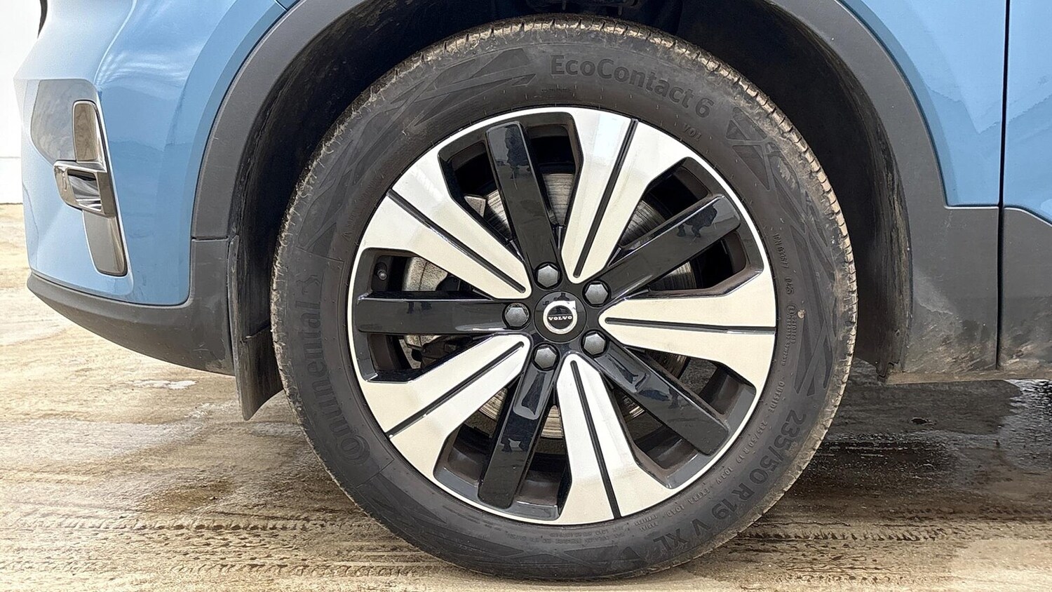 Used Volvo XC40 2022 for sale - 76220408: Photo 15