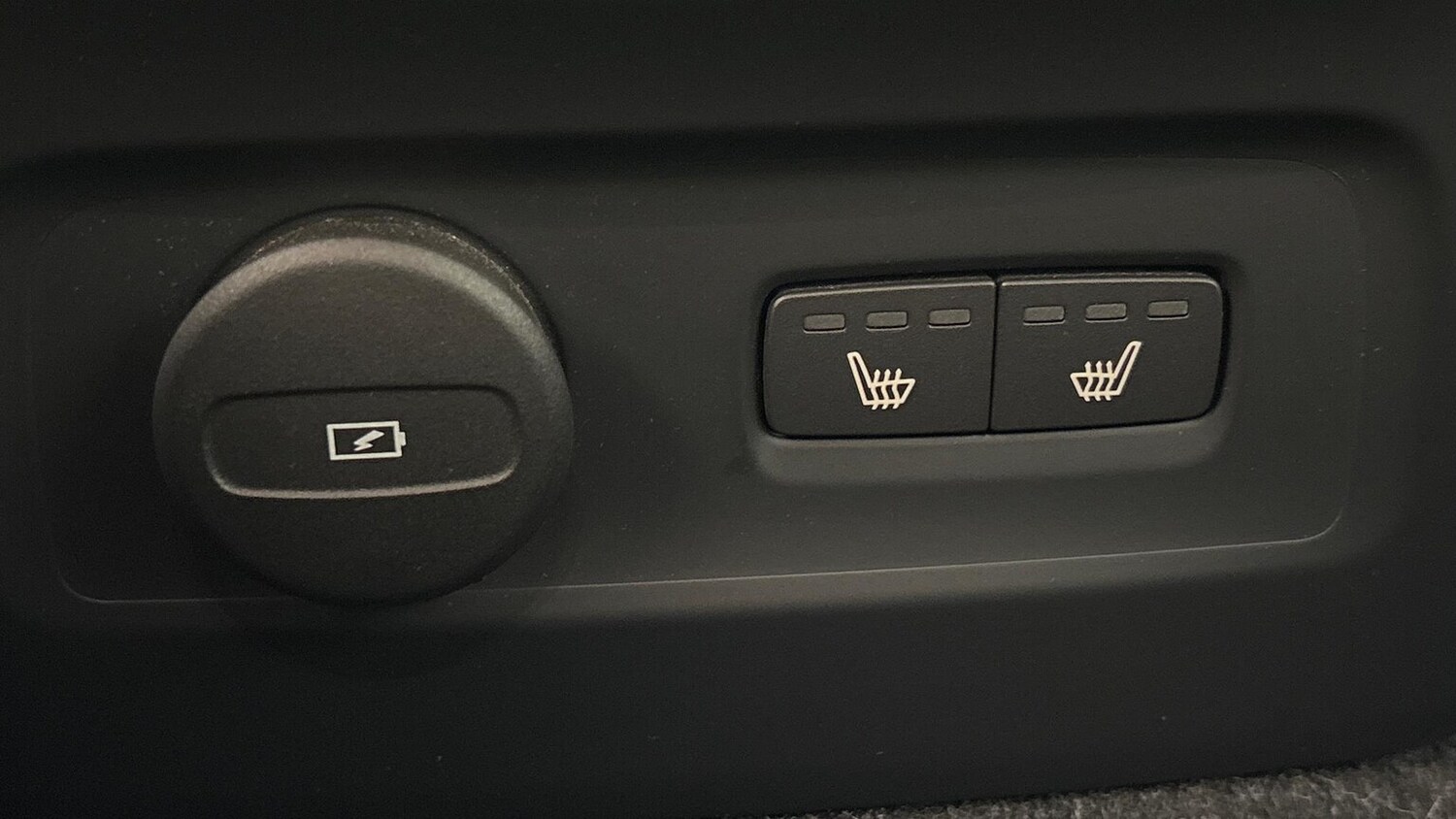 Used Volvo XC40 2022 for sale - 76220408: Photo 16