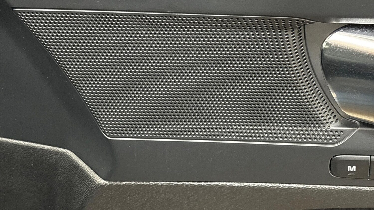 Used Volvo XC40 2022 for sale - 76220408: Photo 25