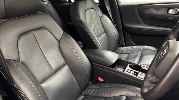 Used Volvo XC40 2022 for sale - 76220408: Photo 27