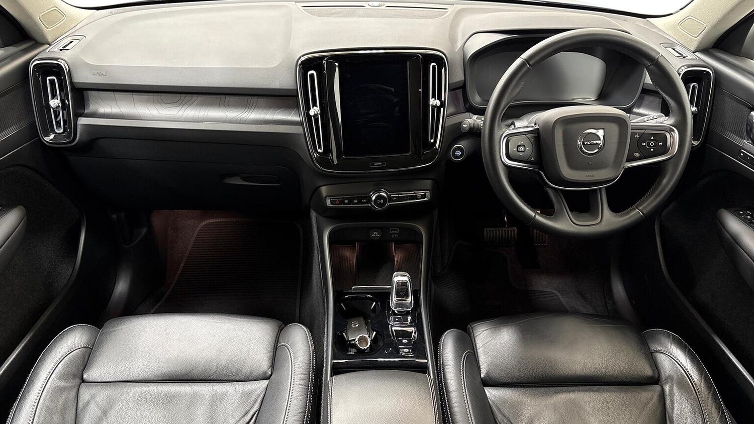 Used Volvo XC40 2022 for sale - 76220408: Photo 9