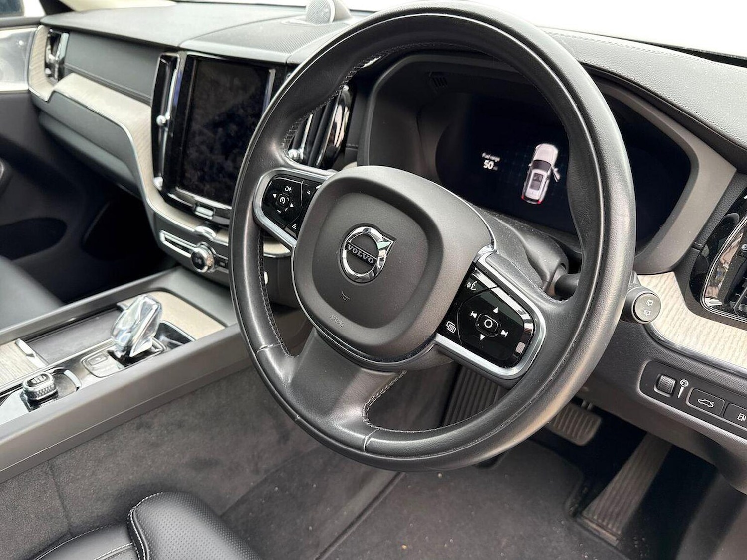 Used Volvo XC60 2021 for sale - 76149447: Photo 15