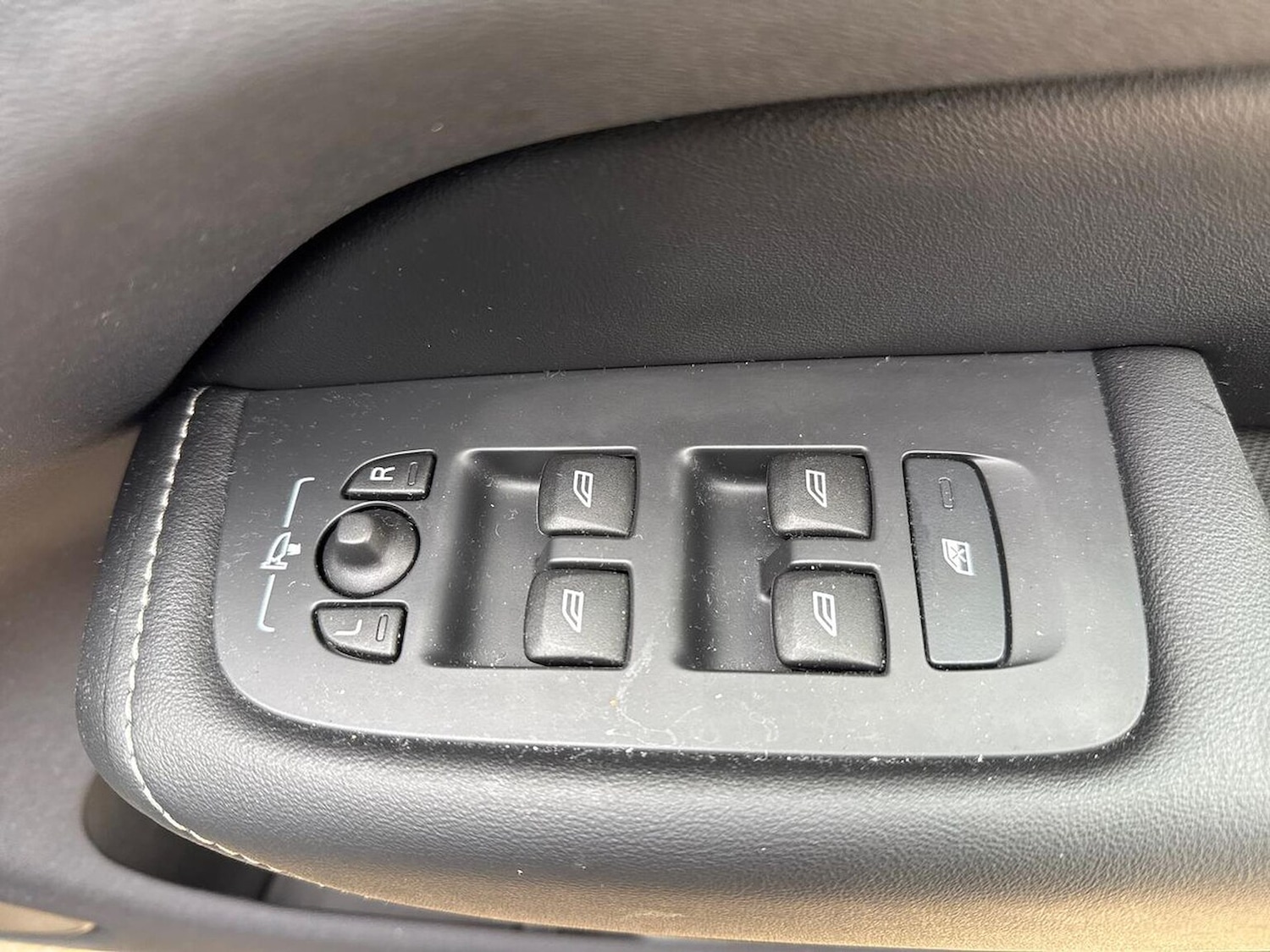 Used Volvo XC60 2021 for sale - 76149447: Photo 21