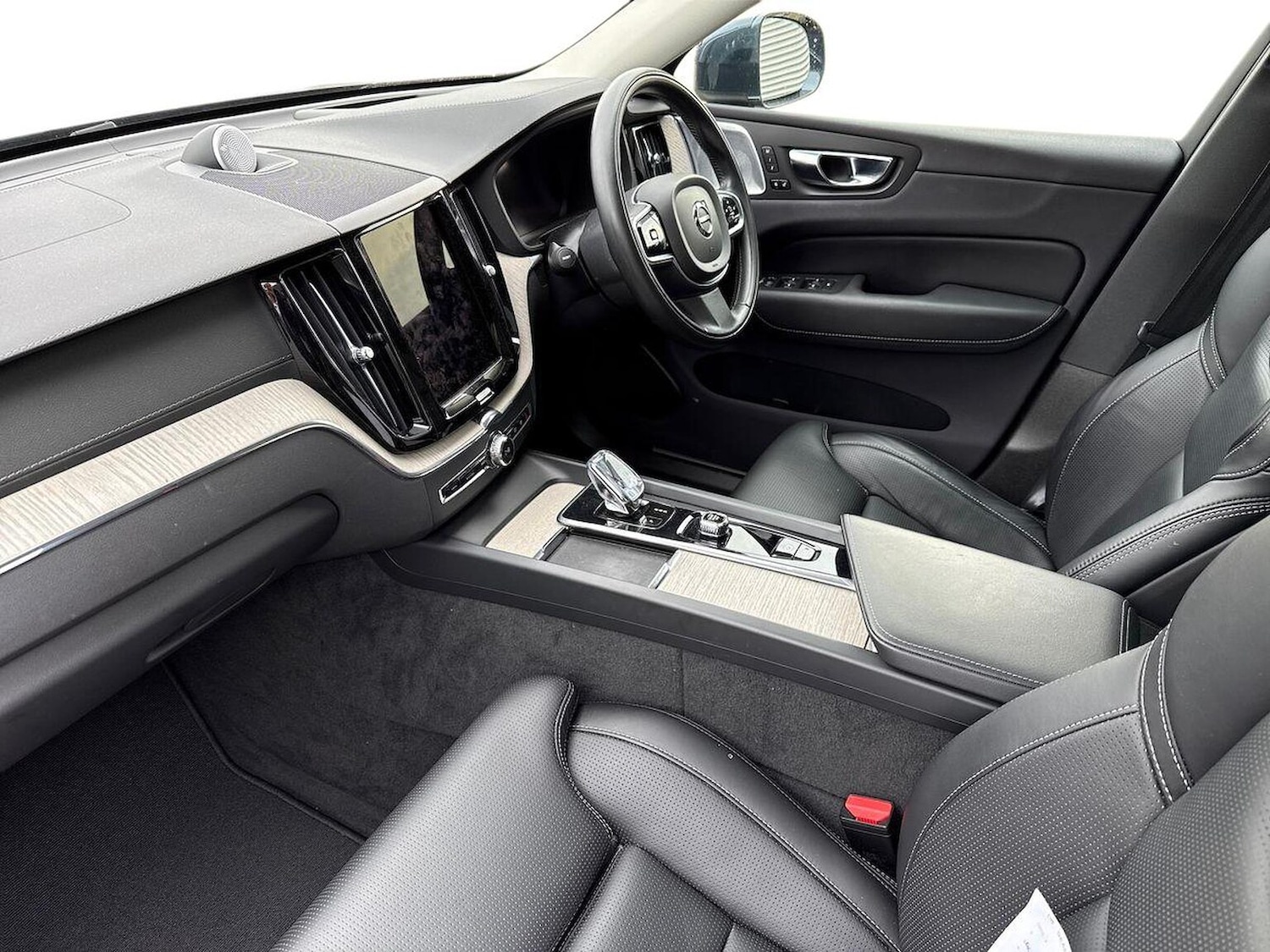 Used Volvo XC60 2021 for sale - 76149447: Photo 7