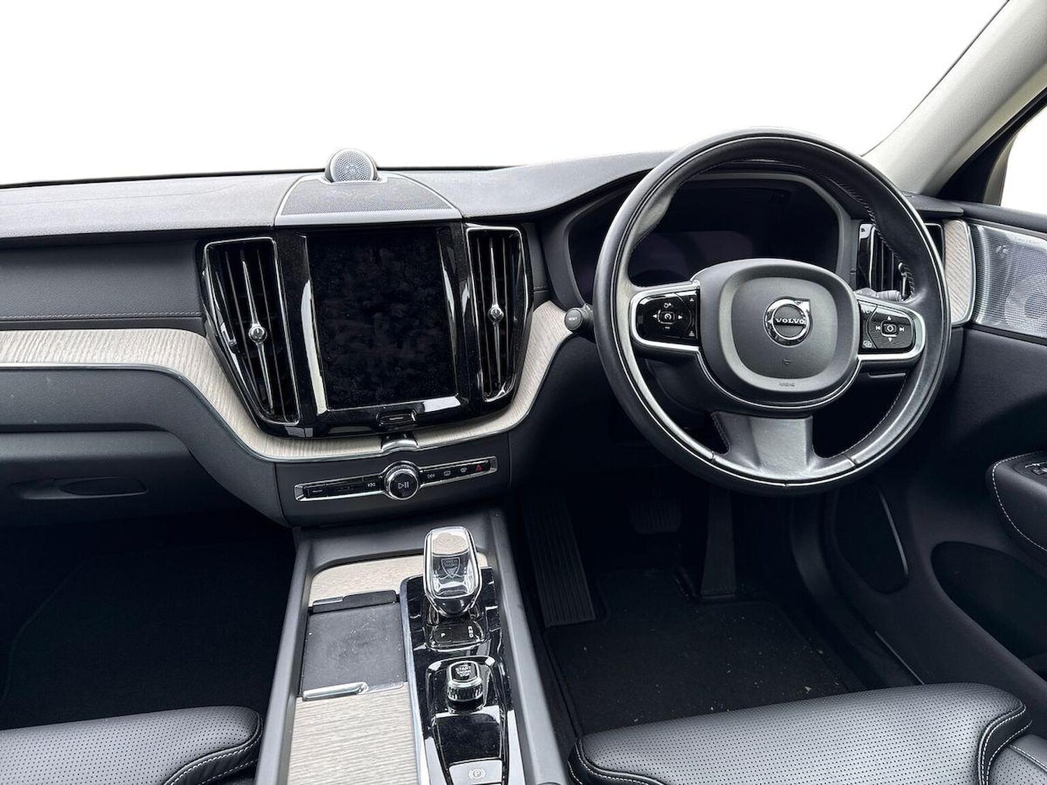 Used Volvo XC60 2021 for sale - 76149447: Photo 8