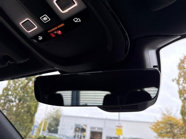 Used Volvo XC40 2023 for sale - 76305403: Photo 14