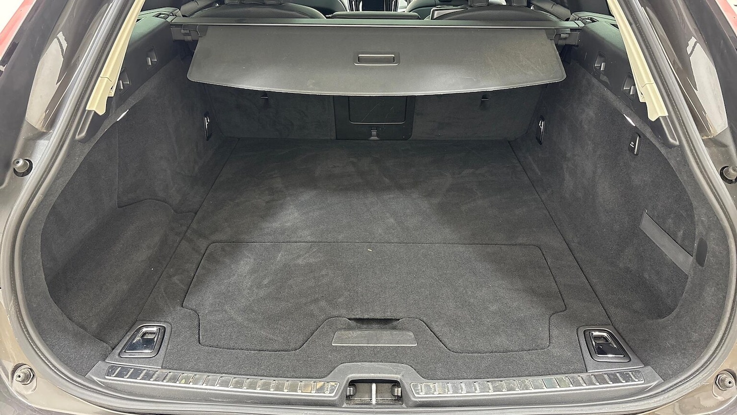 Used Volvo V90 2024 for sale - 76471084: Photo 14