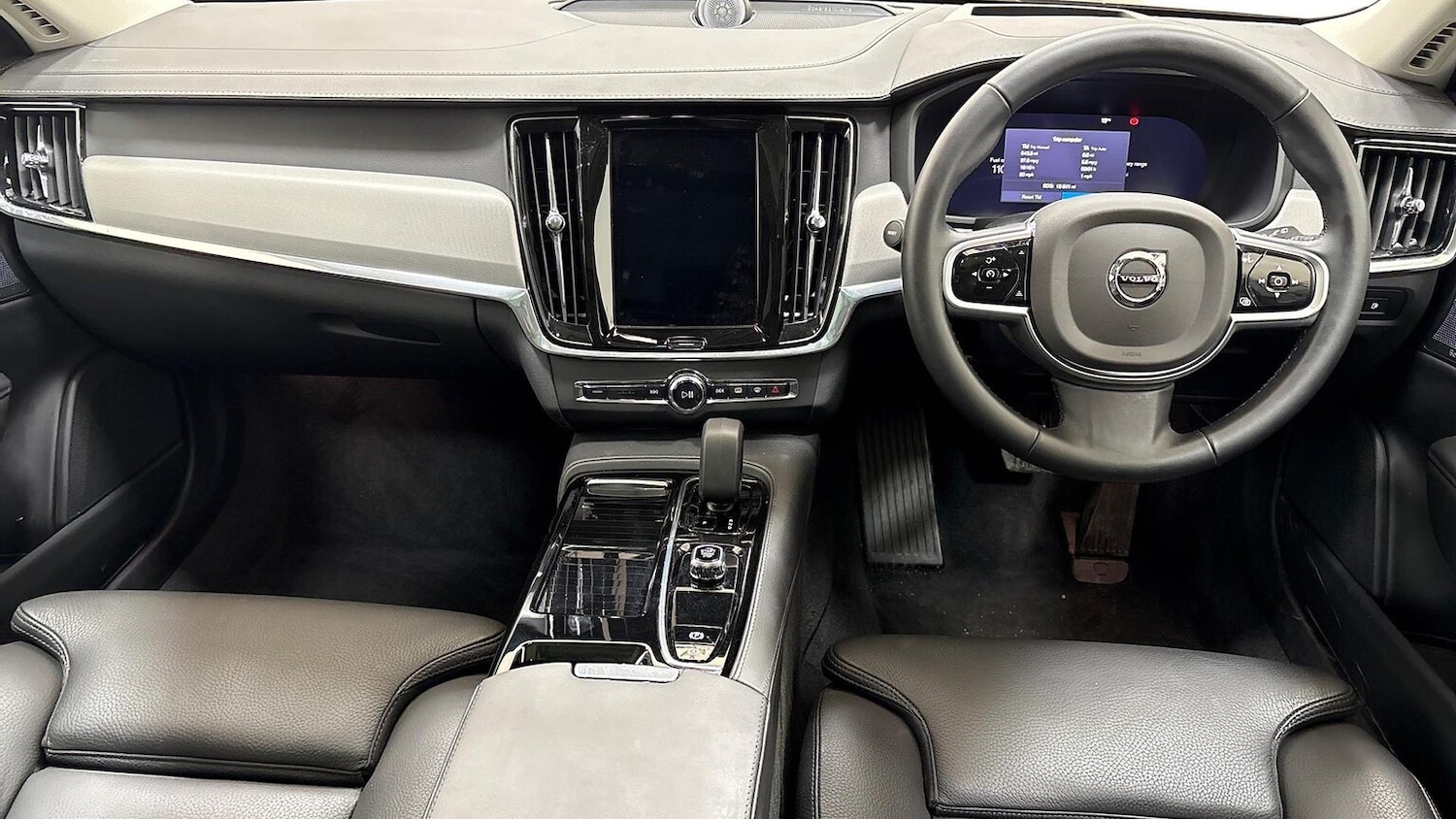 Used Volvo V90 2024 for sale - 76471084: Photo 15