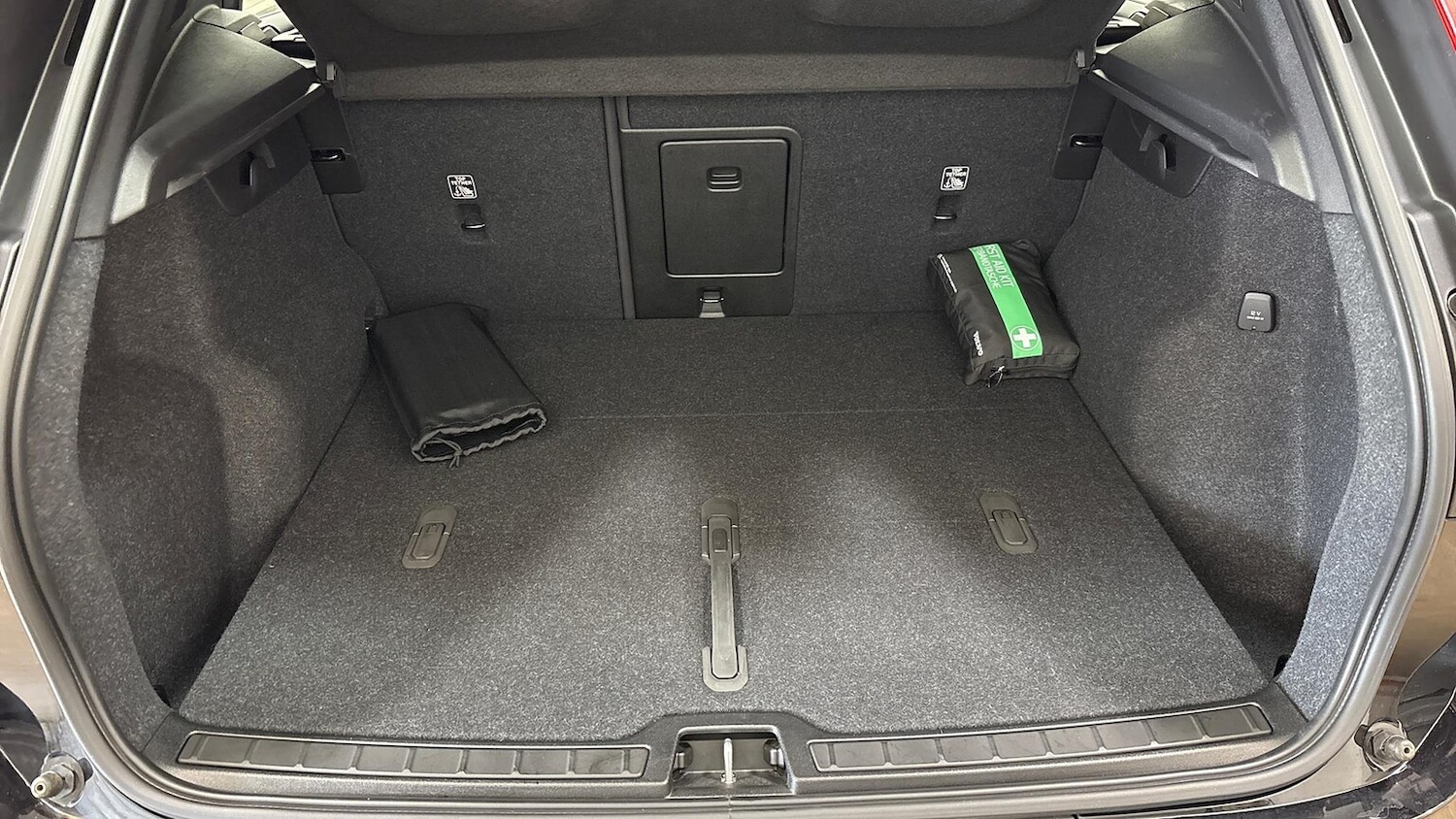 Used Volvo XC40 2022 for sale - 76763440: Photo 14