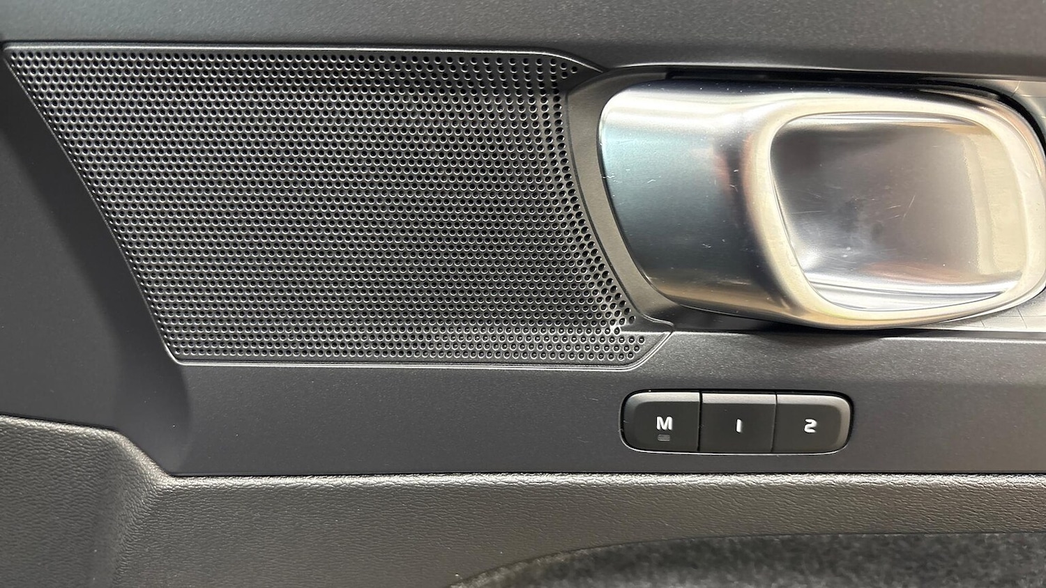 Used Volvo XC40 2022 for sale - 76763440: Photo 27