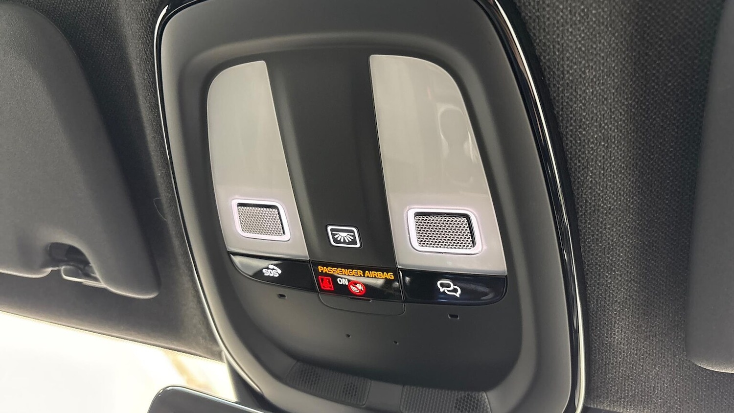 Used Volvo XC40 2022 for sale - 76763440: Photo 33