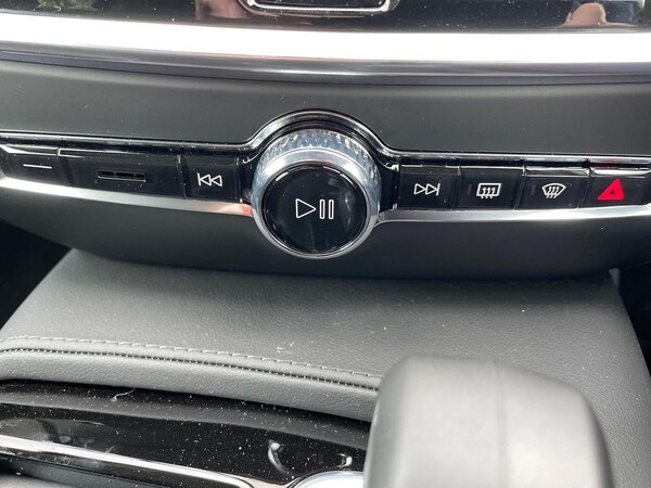 Used Volvo V60 2025 for sale - 75497719: Photo 12