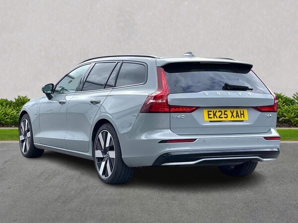 Used Volvo V60 2025 for sale - 75497719: Photo 2