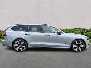 Used Volvo V60 2025 for sale - 75497719: Photo