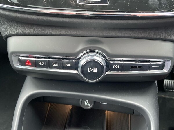 Used Volvo XC40 2025 for sale - 76268332: Photo 12