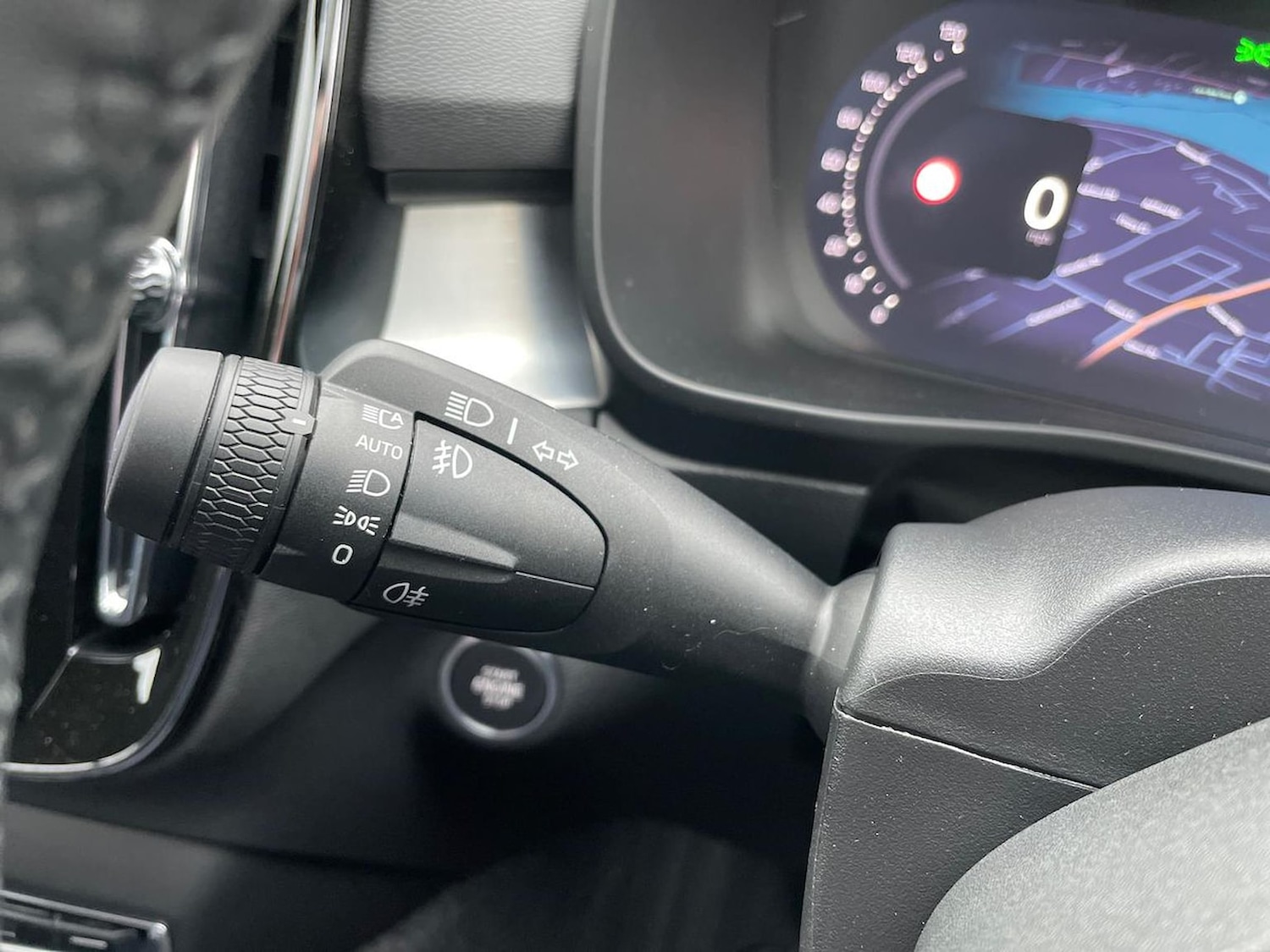 Used Volvo XC40 2025 for sale - 76268332: Photo 27