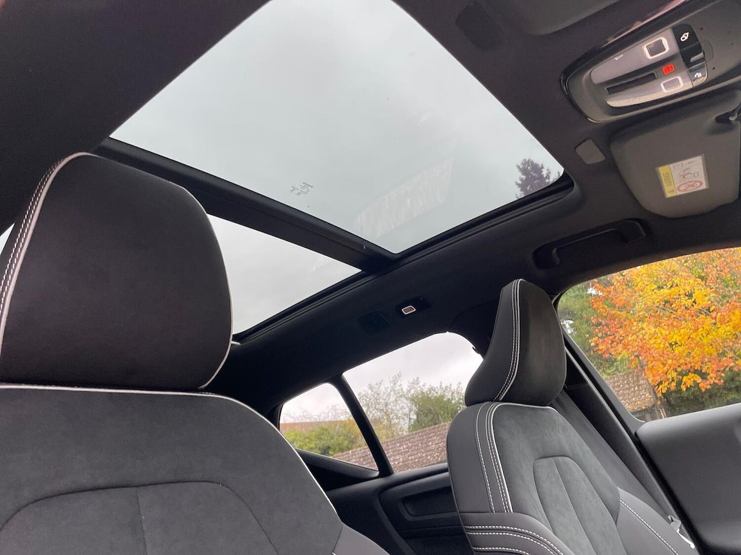 Used Volvo XC40 2025 for sale - 76268332: Photo 31