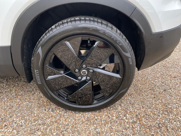 Used Volvo XC40 2025 for sale - 76268332: Photo 6