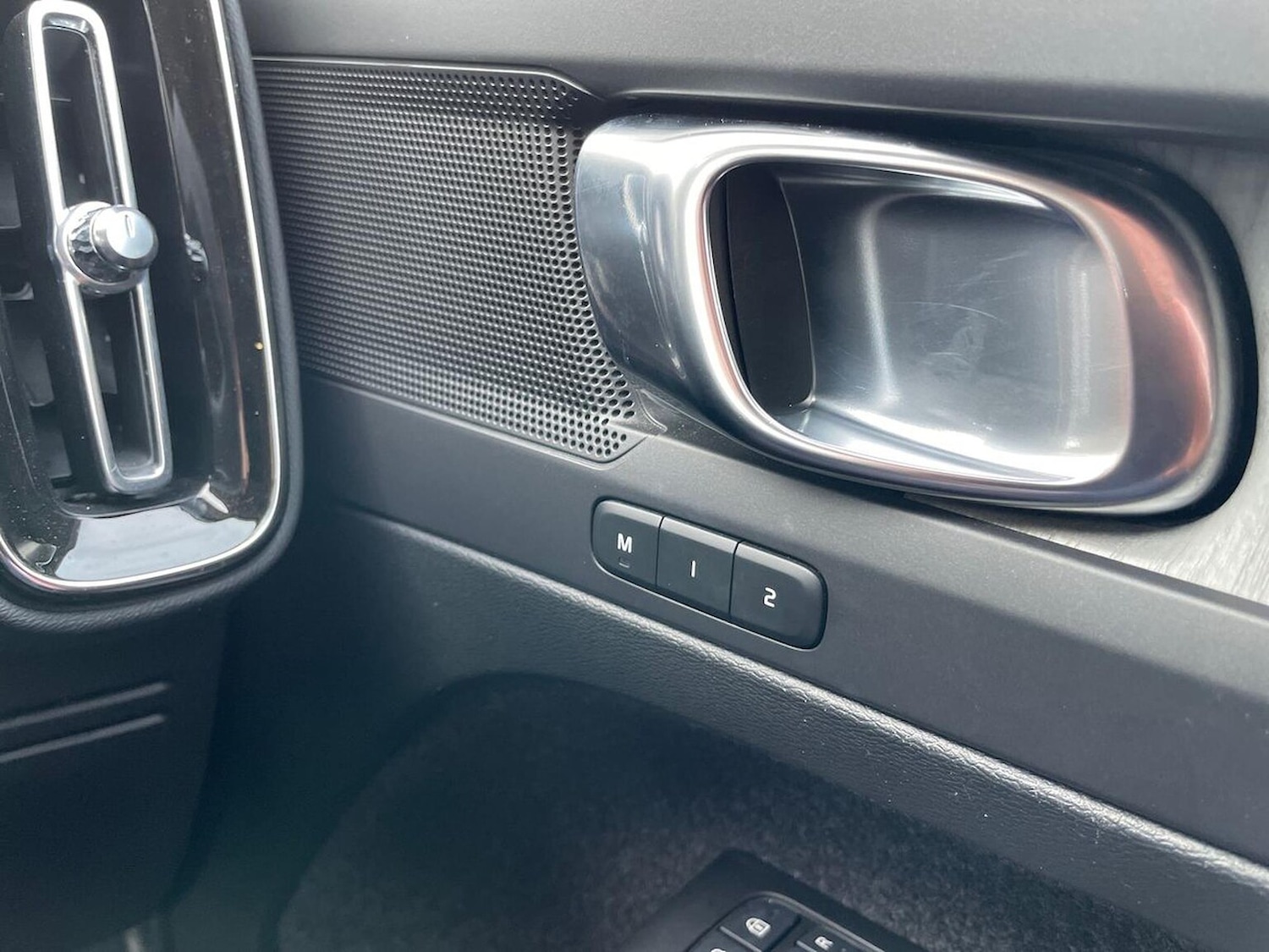 Used Volvo XC40 2022 for sale - 76490528: Photo 25