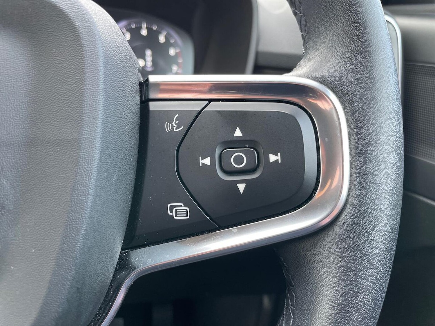 Used Volvo XC40 2022 for sale - 76490528: Photo 26