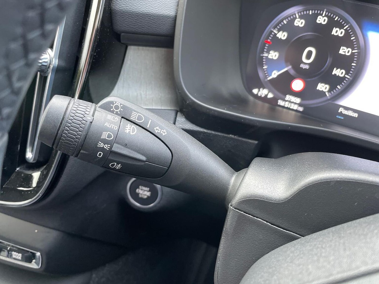 Used Volvo XC40 2022 for sale - 76490528: Photo 27