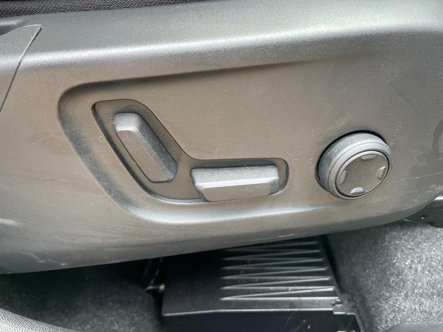 Used Volvo XC40 2022 for sale - 76490528: Photo 29