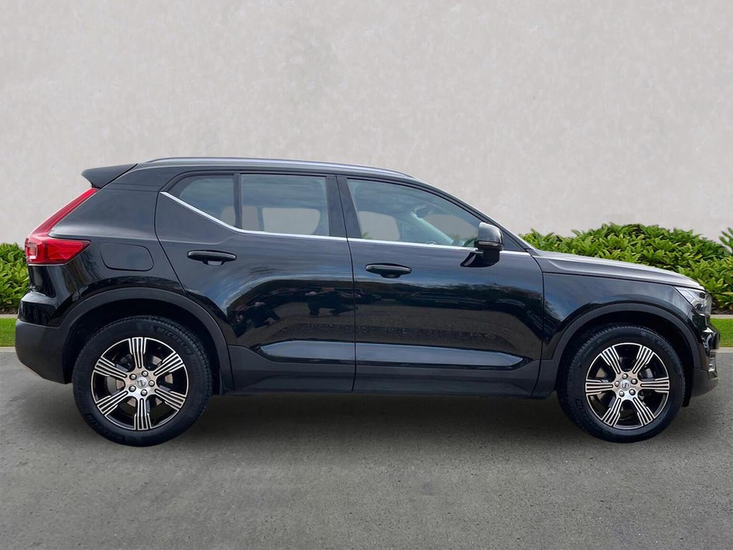 Used Volvo XC40 2022 for sale - 76490528: Photo 3