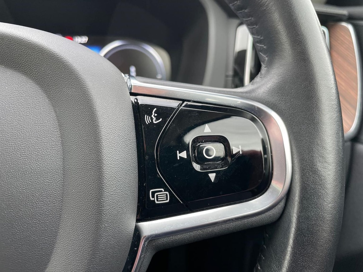 Used Volvo XC60 2020 for sale - 76490821: Photo 26