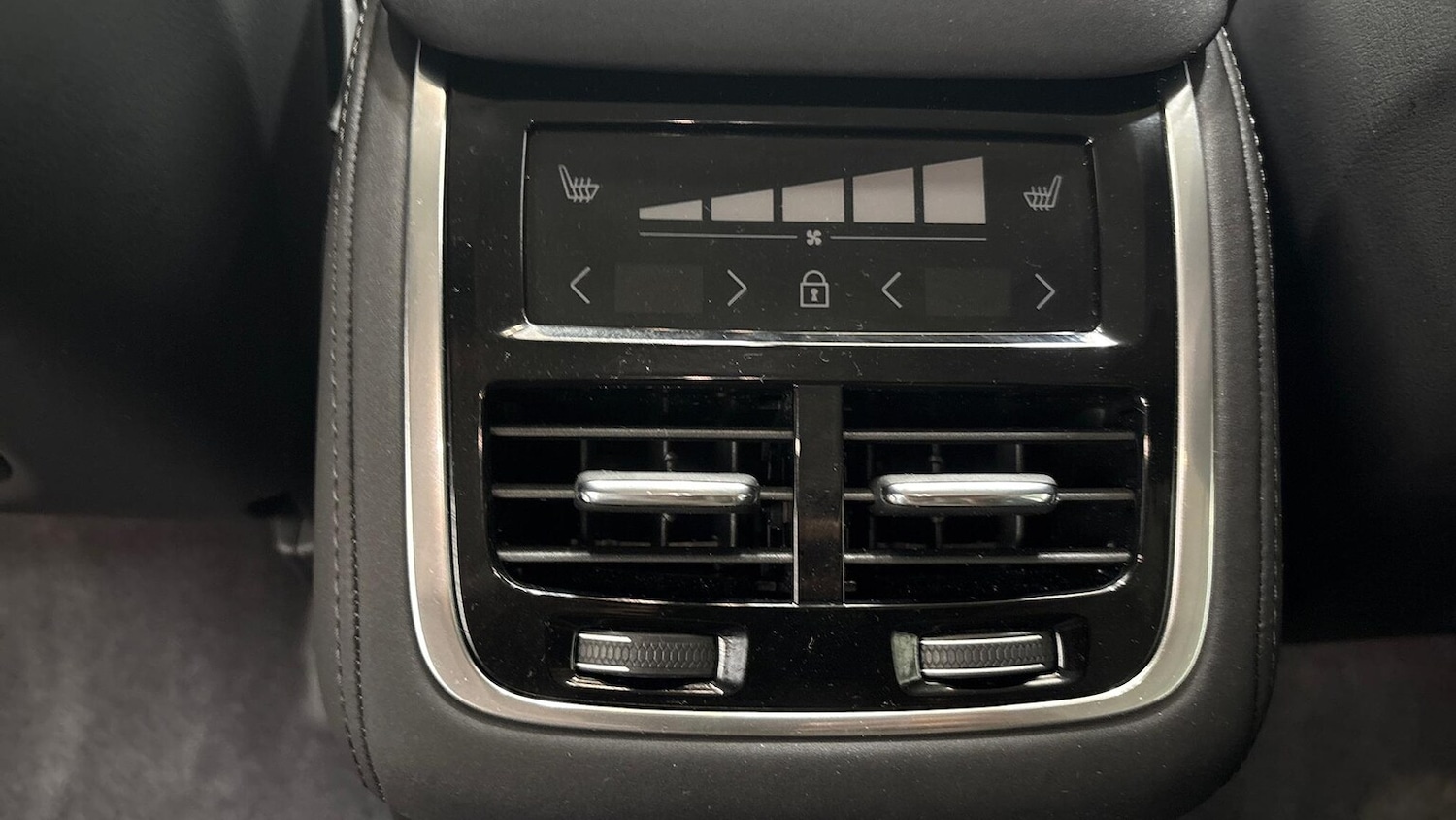 Used Volvo XC90 2025 for sale - 77077300: Photo 17