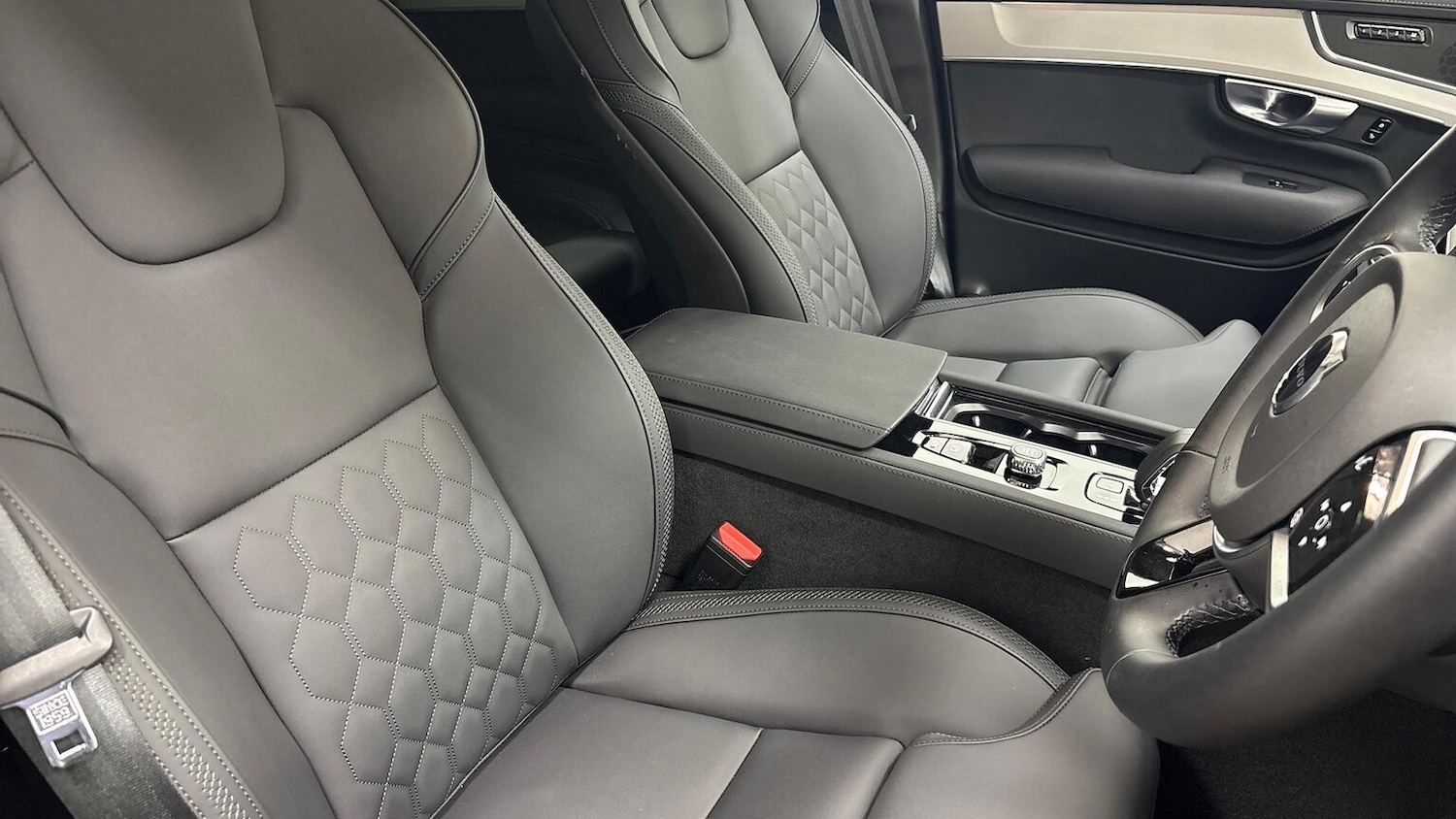 Used Volvo XC90 2025 for sale - 77077300: Photo 28