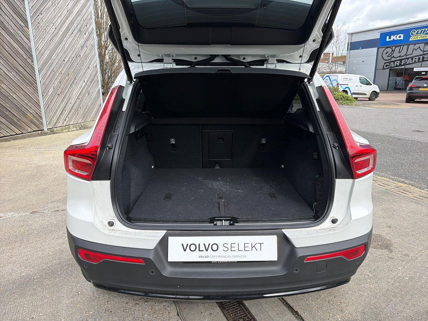 Used Volvo XC40 2025 for sale - 78194027: Photo 19