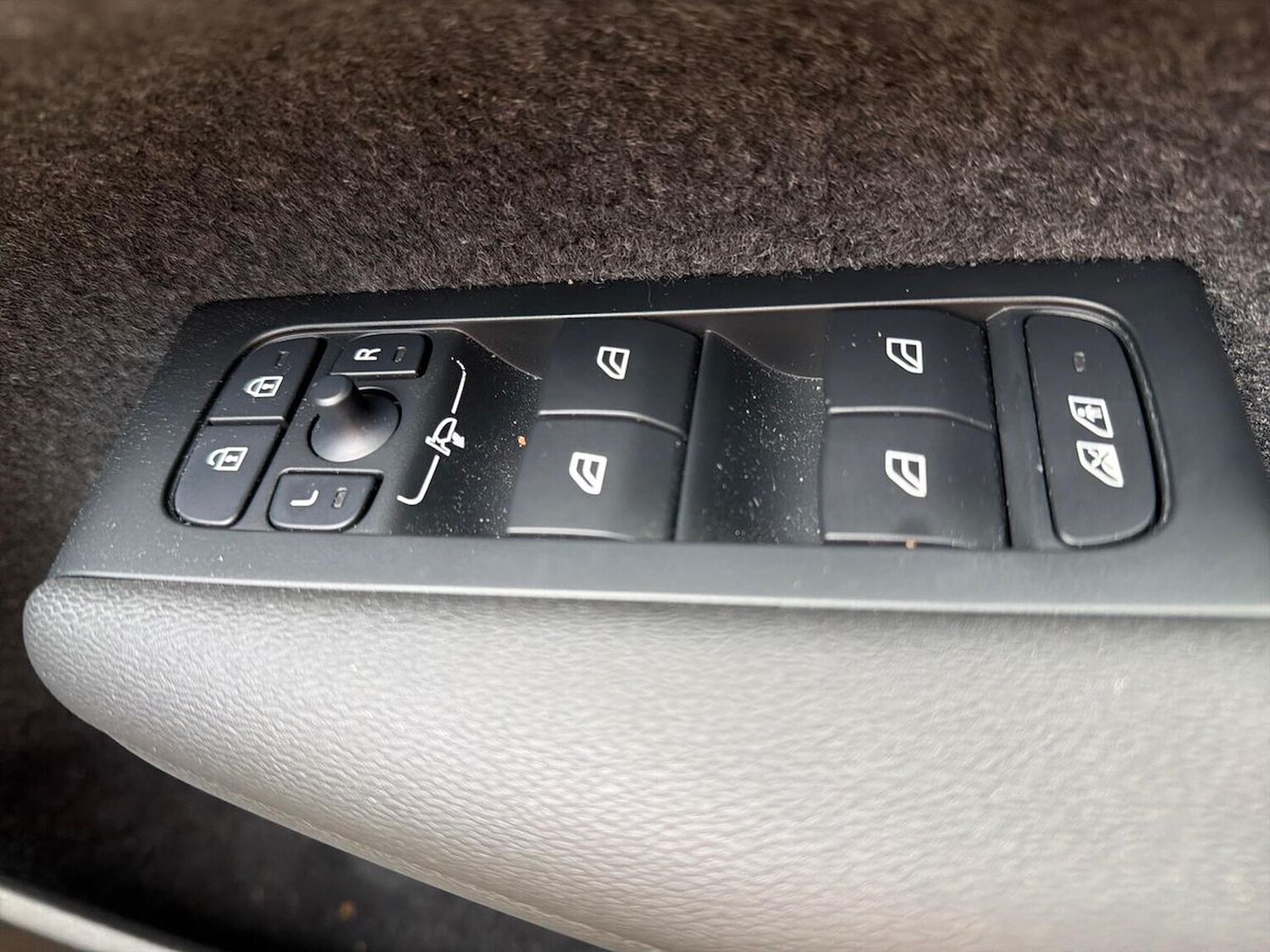 Used Volvo XC40 2025 for sale - 78194027: Photo 23