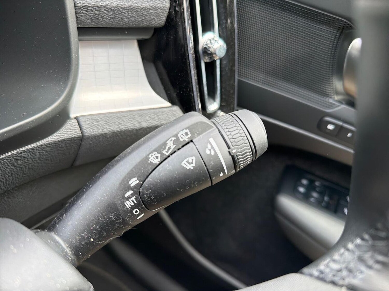 Used Volvo XC40 2025 for sale - 78194027: Photo 30