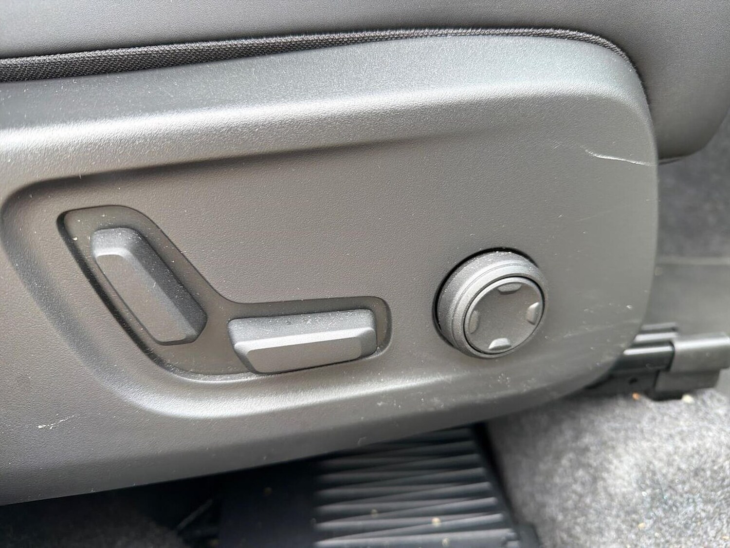 Used Volvo XC40 2025 for sale - 78194027: Photo 32