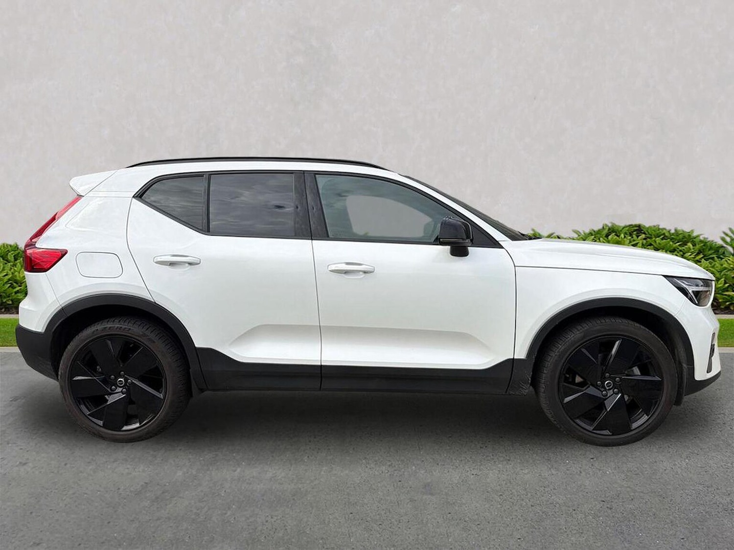 Used Volvo XC40 2025 for sale - 78194027: Photo 5