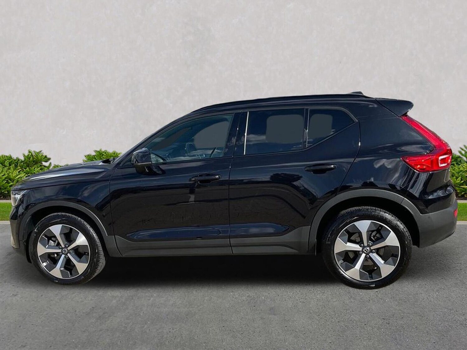 Used Volvo XC40 2023 for sale - 75982231: Photo 19