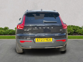 Used Volvo XC40 2023 for sale - 75982231: Photo 4