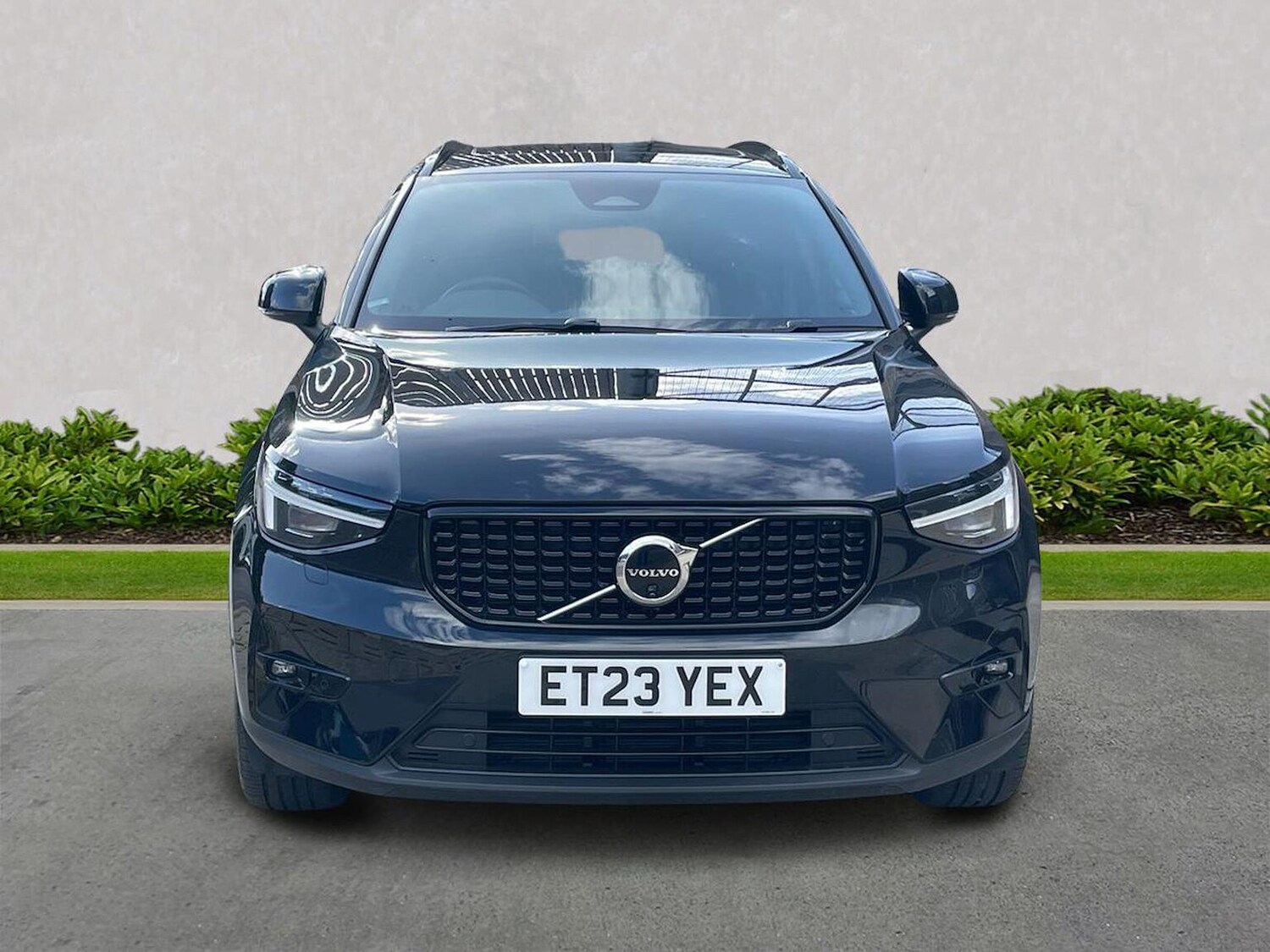 Used Volvo XC40 2023 for sale - 75982231: Photo 5