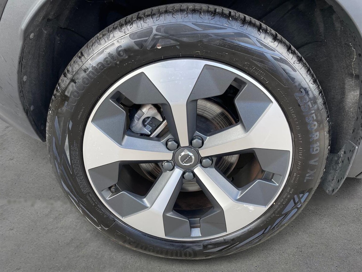 Used Volvo XC40 2023 for sale - 75982231: Photo 6
