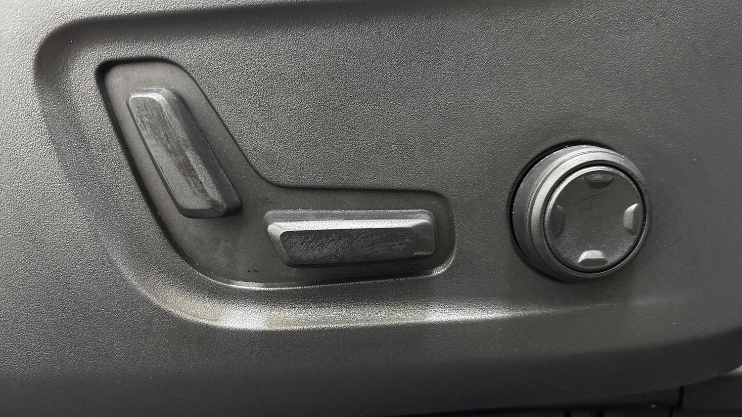 Used Volvo XC40 2025 for sale - 76504987: Photo 28