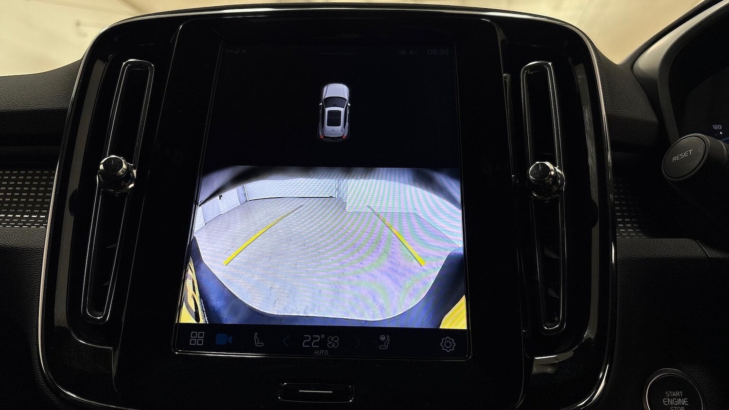 Used Volvo XC40 2025 for sale - 76504987: Photo 40