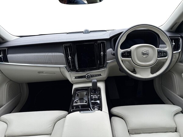 Used Volvo V90 2025 for sale - 76174184: Photo 8