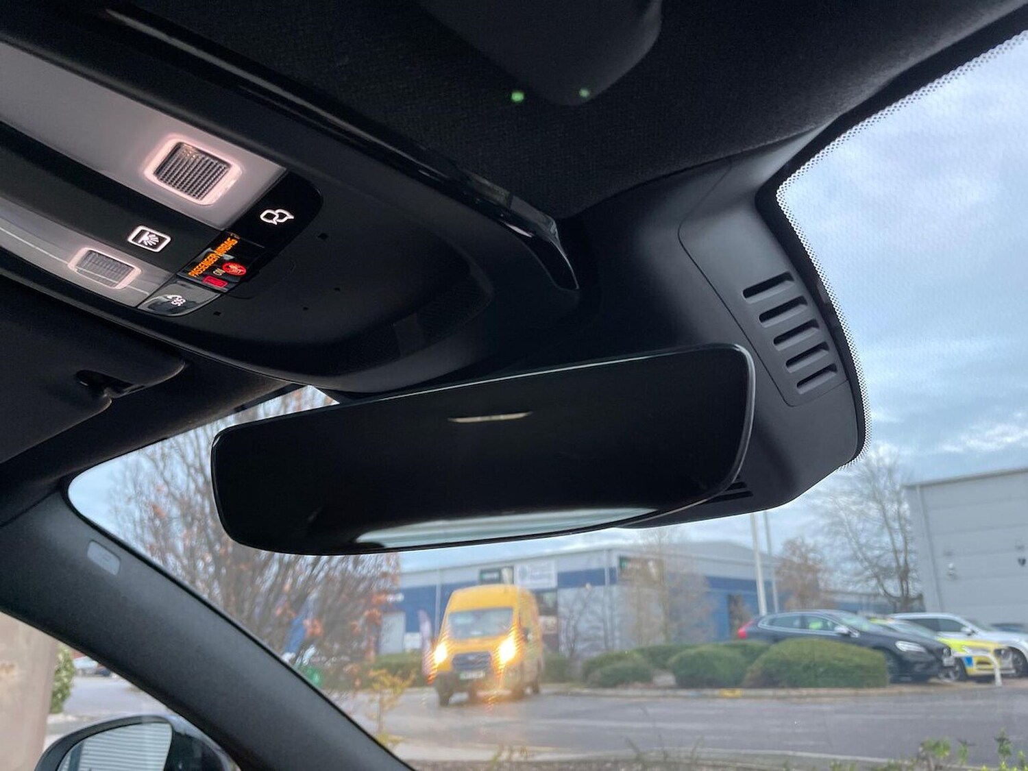 Used Volvo XC40 2025 for sale - 77487374: Photo 14