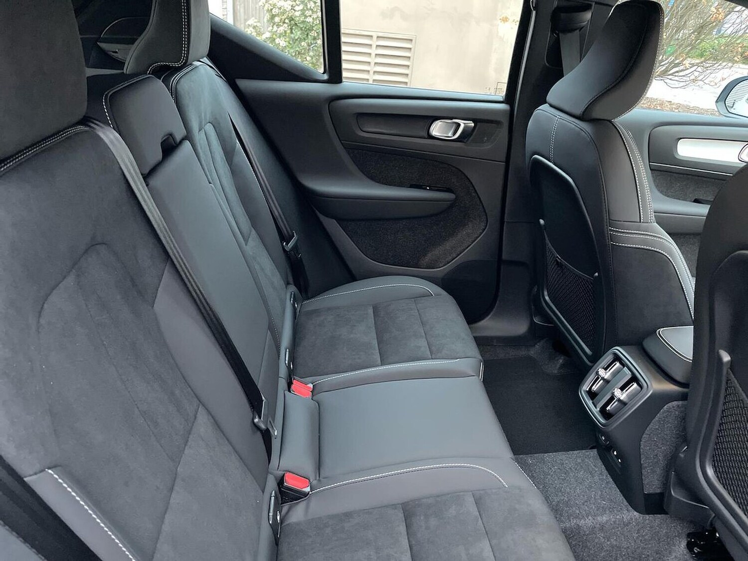 Used Volvo XC40 2025 for sale - 77487374: Photo 16