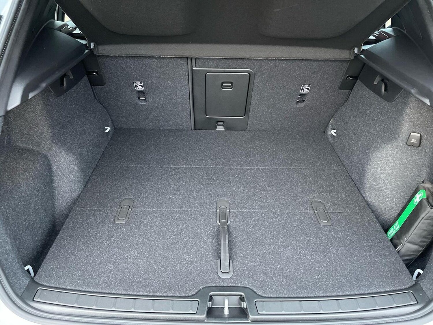 Used Volvo XC40 2025 for sale - 77487374: Photo 17