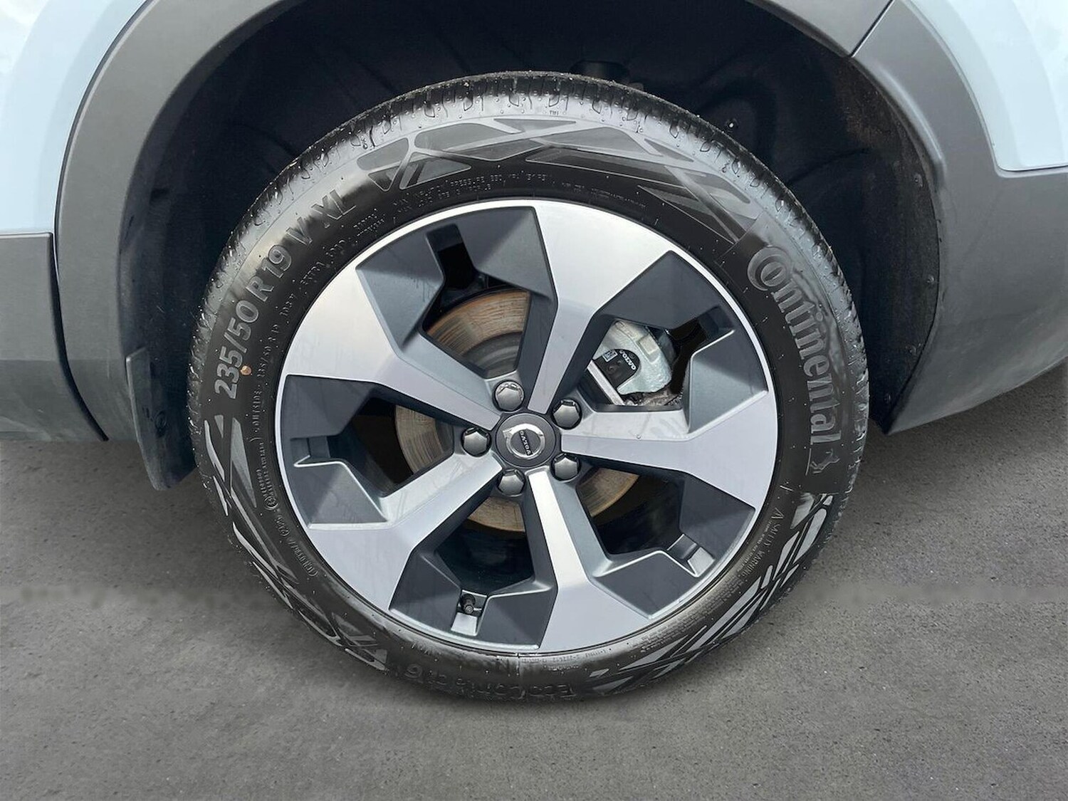 Used Volvo XC40 2025 for sale - 77487374: Photo 6