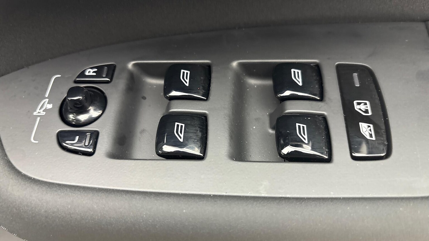 Used Volvo XC90 2025 for sale - 77715392: Photo 25